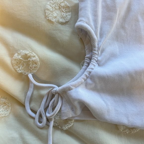 Zara Cutout Tank - Picture 3 of 4